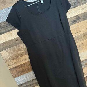 Women Plus Size Black Shift Dress